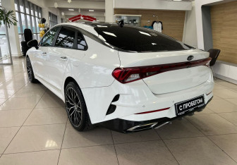 Подержанный автомобиль Kia K5 2020 года (7 фото)