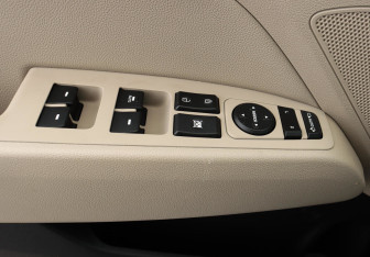 Подержанный автомобиль Hyundai Elantra Sedan 2020 года (11 фото)