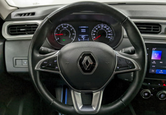 Подержанный автомобиль Renault Arkana 2021 года (24 фото)