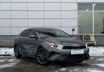 Подержанный автомобиль Kia Cerato Sedan 2022 года (3 фото)