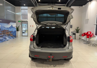 Подержанный автомобиль Suzuki SX4 Hatchback 2018 года (6 фото)