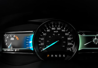 Подержанный автомобиль Ford Explorer 2019 года (16 фото)