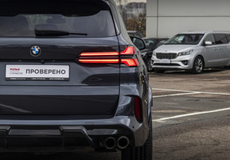 Подержанный автомобиль BMW X5 2019 года (9 фото)