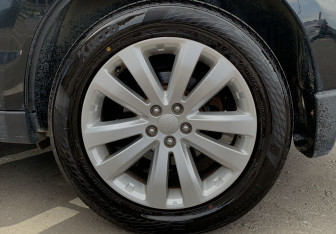 Подержанный автомобиль Subaru Forester Suv 2011 года (10 фото)