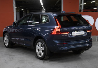 Подержанный автомобиль Volvo XC60 2021 года (7 фото)