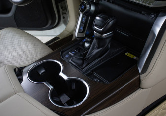 Подержанный автомобиль Toyota Land Cruiser Suv 2022 года (20 фото)