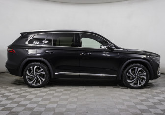 Подержанный автомобиль Geely Monjaro 2024 года (4 фото)