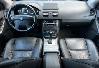 Подержанный автомобиль Volvo XC90 2011 года (11 фото)