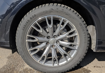 Подержанный автомобиль Audi Q7 2016 года (18 фото)