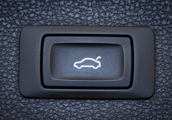 Подержанный автомобиль Audi Q5 2017 года (33 фото)