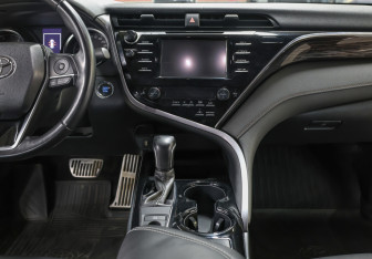 Подержанный автомобиль Toyota Camry Sedan 2020 года (19 фото)