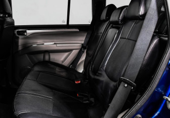 Подержанный автомобиль Mitsubishi Pajero Sport 2013 года (12 фото)