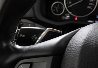 Подержанный автомобиль BMW X4 2016 года (18 фото)