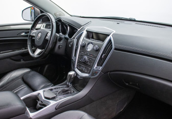 Подержанный автомобиль Cadillac SRX 2012 года (10 фото)