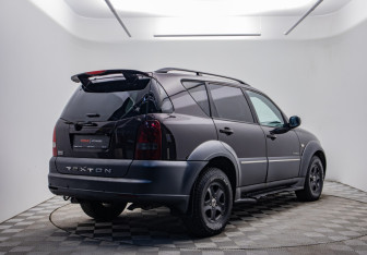 Подержанный автомобиль SsangYong Rexton 2008 года (5 фото)