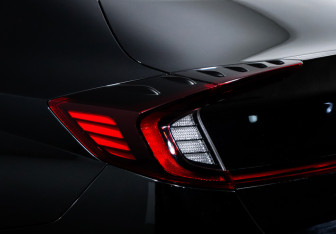 Подержанный автомобиль Hyundai Sonata 2021 года (14 фото)