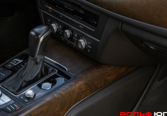 Подержанный автомобиль Audi A6 Sedan 2015 года (13 фото)
