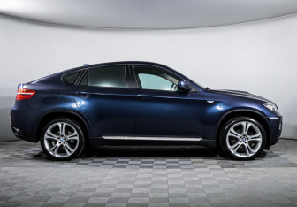 Подержанный автомобиль BMW X6 2013 года (4 фото)