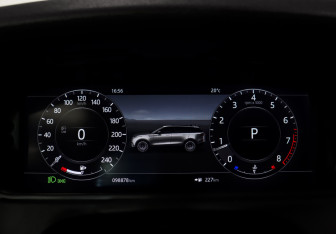 Подержанный автомобиль Land Rover Range Rover Velar 2018 года (21 фото)
