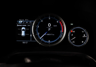 Подержанный автомобиль Lexus RX 2016 года (11 фото)