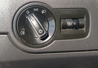 Подержанный автомобиль Volkswagen Polo Sedan 2013 года (16 фото)