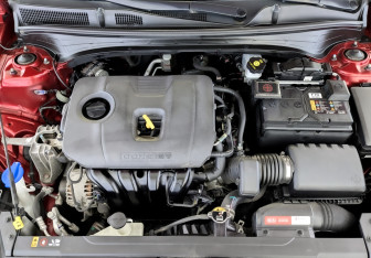 Подержанный автомобиль Kia Cerato Sedan 2019 года (9 фото)