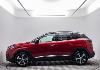 Подержанный автомобиль Peugeot 3008 2017 года (8 фото)