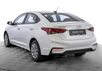 Подержанный автомобиль Hyundai Solaris Sedan 2020 года (7 фото)