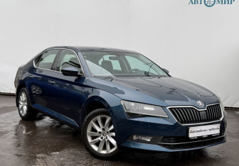 Подержанный автомобиль Skoda Superb Liftback 2017 года (3 фото)