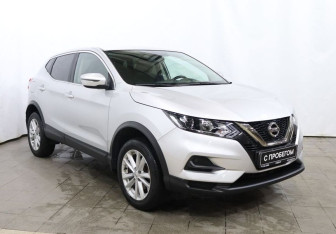 Подержанный автомобиль Nissan Qashqai 2020 года (3 фото)