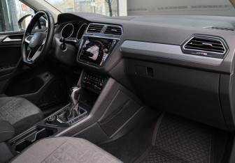 Подержанный автомобиль Volkswagen Tiguan 2021 года (7 фото)