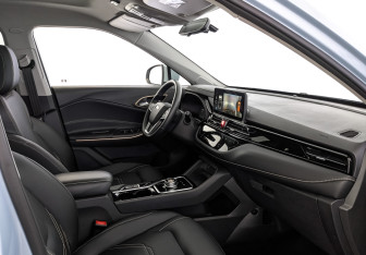 Новый Москвич 3е 2024 (13 фото)