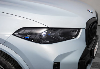 Подержанный автомобиль BMW X5 2025 года (17 фото)
