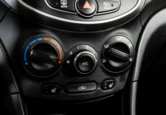 Подержанный автомобиль Hyundai Solaris Sedan 2016 года (11 фото)