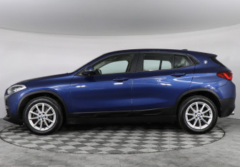 Подержанный автомобиль BMW X2 2020 года (5 фото)