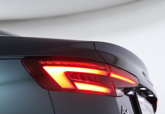 Подержанный автомобиль Audi A4 Sedan 2018 года (20 фото)