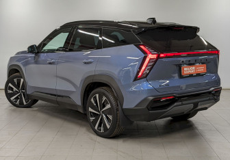 Подержанный автомобиль Geely Atlas 2024 года (7 фото)