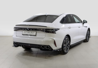Подержанный автомобиль Chery Arrizo 8 2023 года (5 фото)