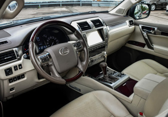 Подержанный автомобиль Lexus GX 2018 года (12 фото)