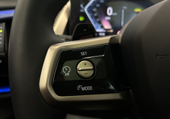 Подержанный автомобиль BMW X3 2025 года (16 фото)