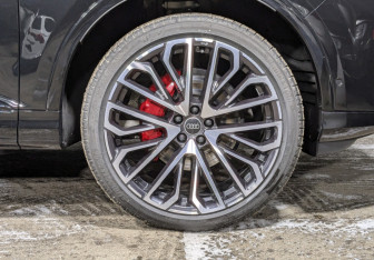 Новый Audi Q7 2024 (7 фото)