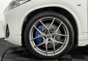 Подержанный автомобиль BMW X2 2022 года (7 фото)