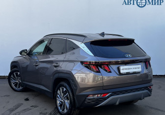 Подержанный автомобиль Hyundai Tucson 2023 года (7 фото)