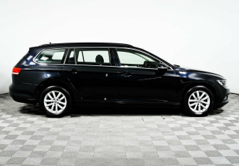 Подержанный автомобиль Volkswagen Passat Wagon 2017 года (4 фото)