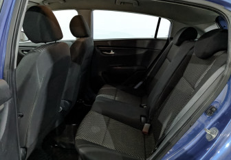 Подержанный автомобиль Kia Rio Hatchback 2019 года (17 фото)