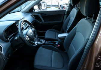 Подержанный автомобиль Hyundai Creta 2017 года (14 фото)