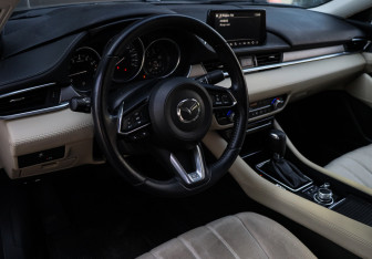 Подержанный автомобиль Mazda 6 Sedan 2019 года (12 фото)