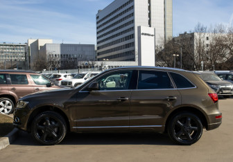 Подержанный автомобиль Audi Q5 2014 года (6 фото)