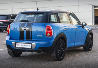 Подержанный автомобиль MINI Countryman 2012 года (5 фото)