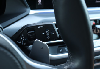 Подержанный автомобиль BMW X5 2022 года (25 фото)